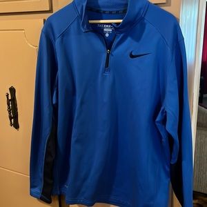 Nike thema fit shirt sz xl